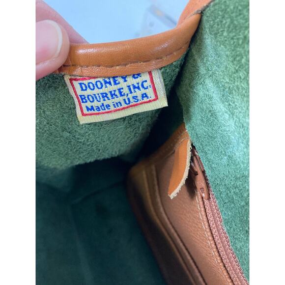 DOONEY & BOURKE MEDIUM GREEN LEATHER VINTAGE CROSSBODY BAG - Picture 11 of 16